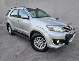 Toyota Hilux SW4