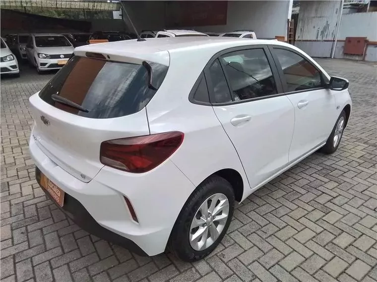 Chevrolet Onix Branco 6