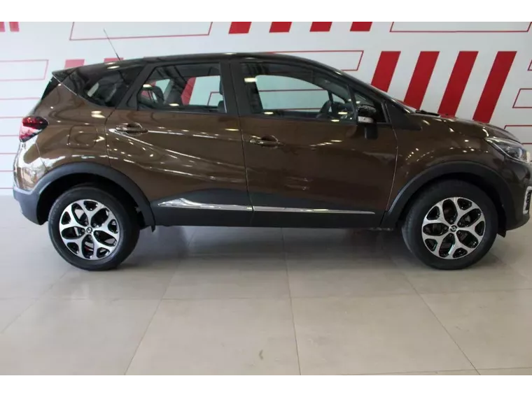 Renault Captur Marrom 2