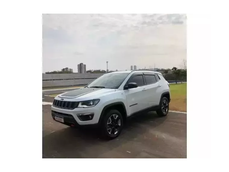 Jeep Compass Branco 4