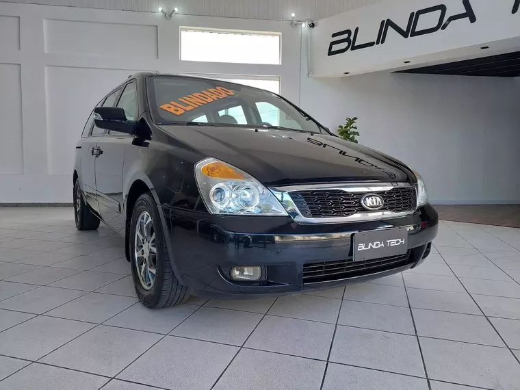 KIA Carnival Preto 13