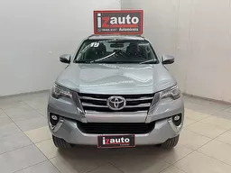 Toyota Hilux SW4
