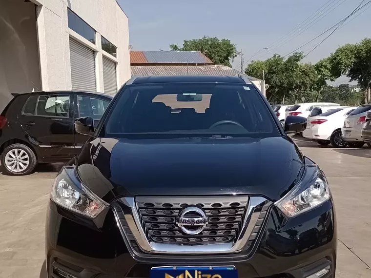 Nissan Kicks Preto 5