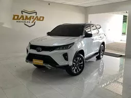 Toyota Hilux SW4