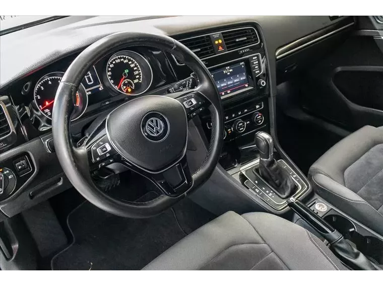 Volkswagen Golf Branco 5