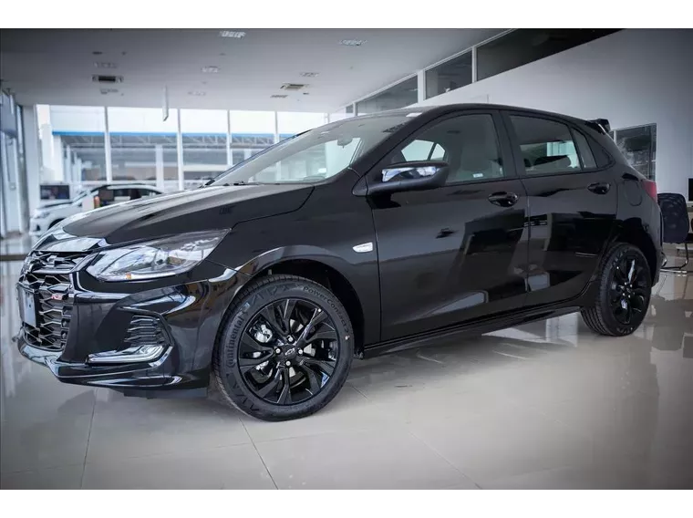 Chevrolet Onix Preto 3