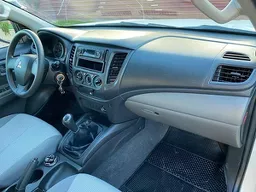 Mitsubishi L200 Triton