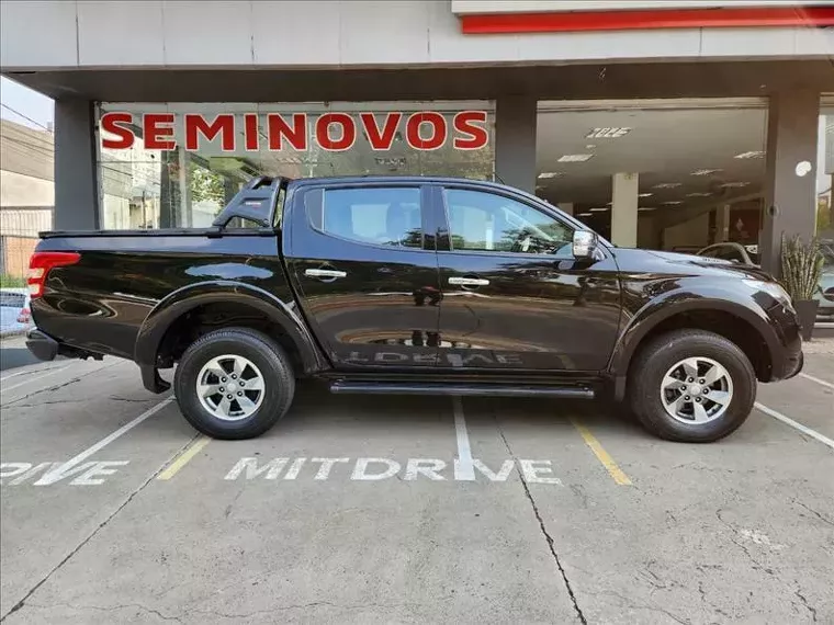 Mitsubishi L200 Triton Cinza 6