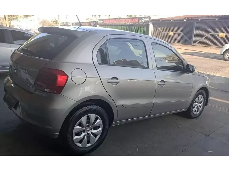 Volkswagen Gol Prata 3