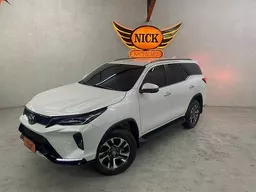 Toyota Hilux SW4