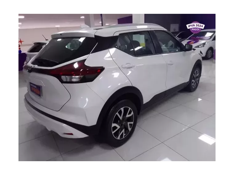 Nissan Kicks Branco 8