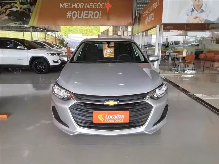 Chevrolet Onix Prata 1