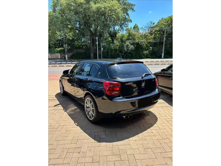 BMW 120i Preto 9