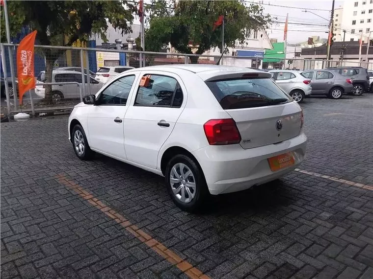 Volkswagen Gol Branco 4