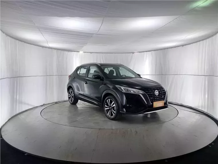 Nissan Kicks Preto 15