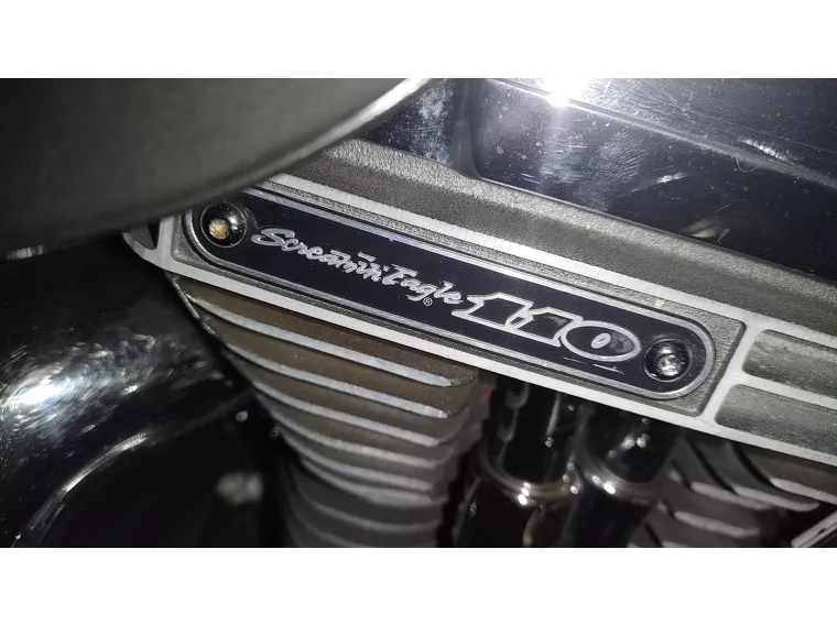 Harley-Davidson Screamin Eagle Vermelho 6