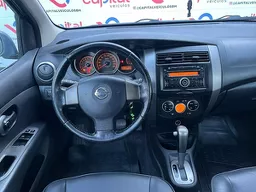 Nissan Grand Livina