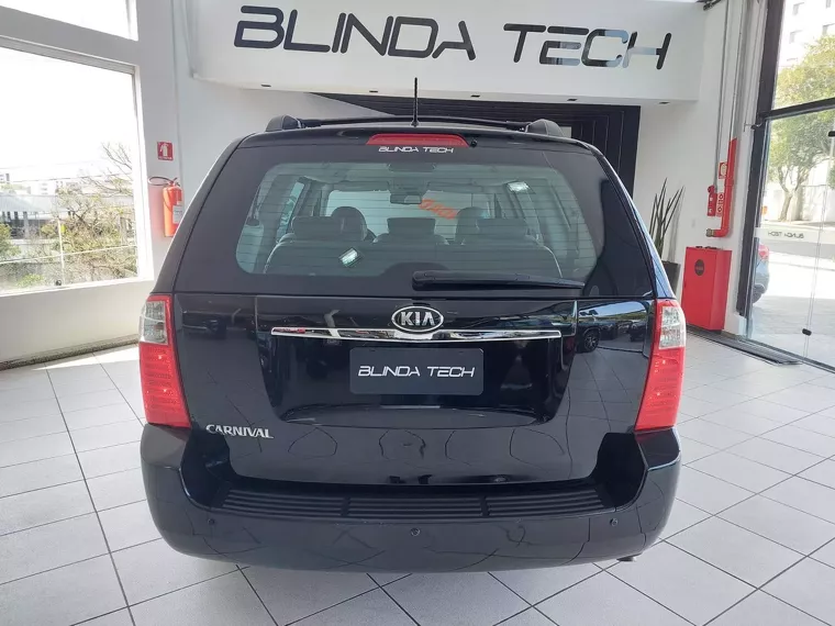 KIA Carnival Preto 9