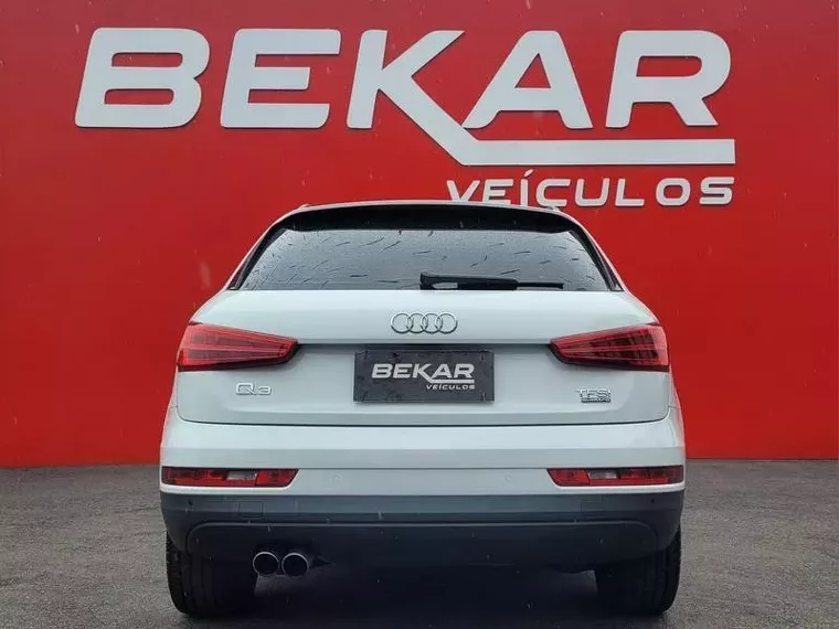 Audi Q3 Branco 10