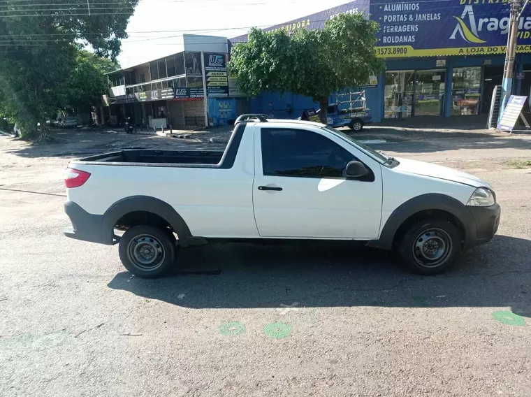 Fiat Strada Branco 4