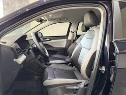 Volkswagen Taos