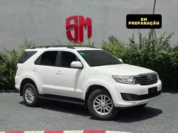 Toyota Hilux SW4