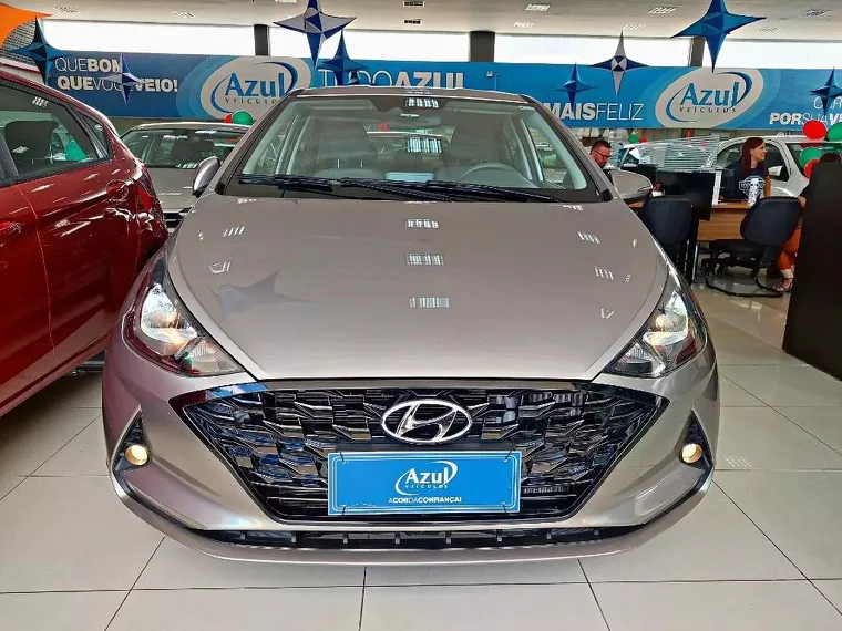 Hyundai HB20S Prata 1