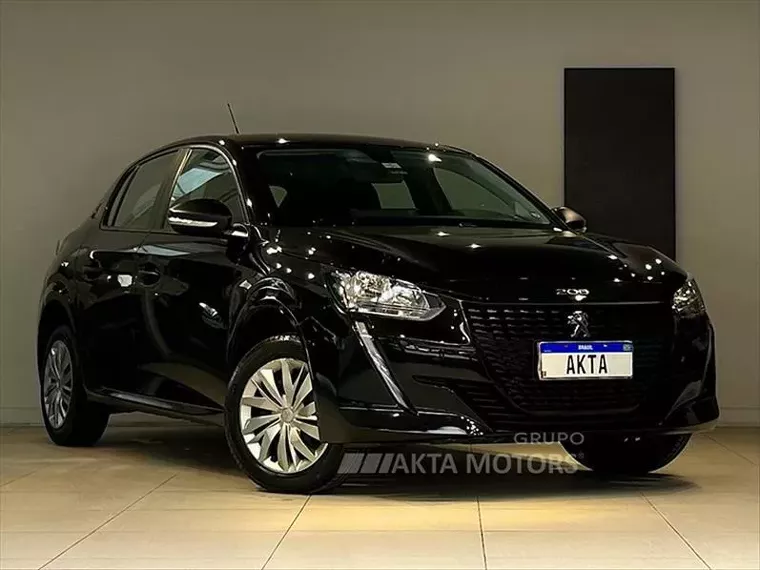 Peugeot 208 Preto 11