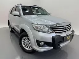 Toyota Hilux SW4