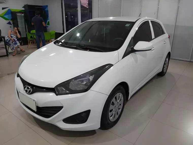 Hyundai HB20 Branco 14