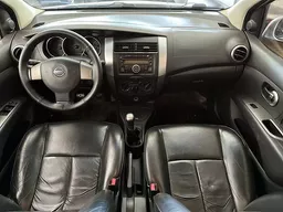 Nissan Livina