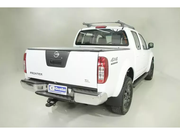 Nissan Frontier Branco 18