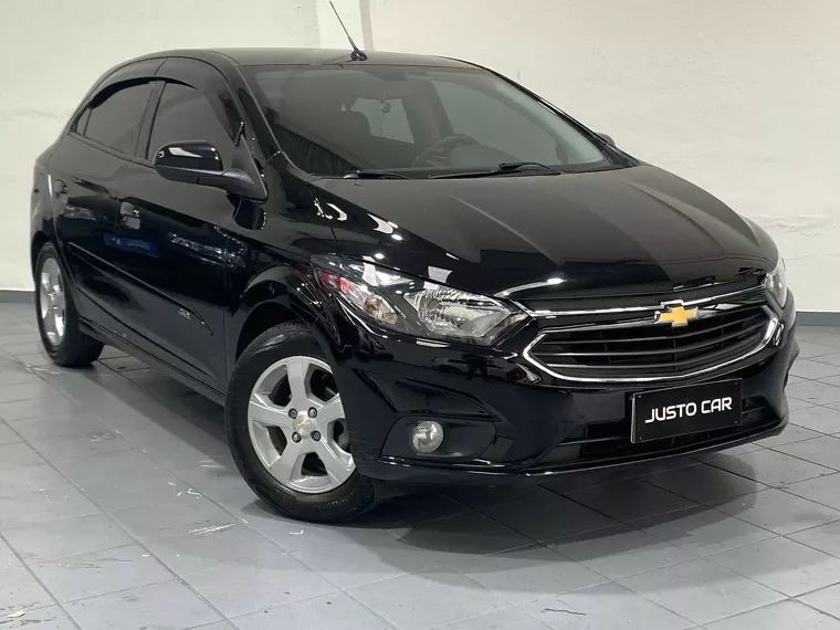 Chevrolet Onix Preto 11