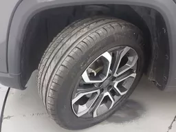 Jeep Commander
