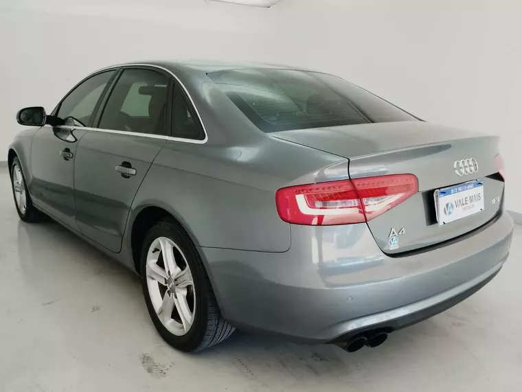 Audi A4 Cinza 9