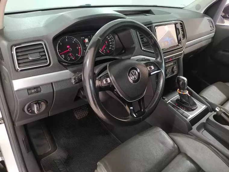 Volkswagen Amarok Prata 5