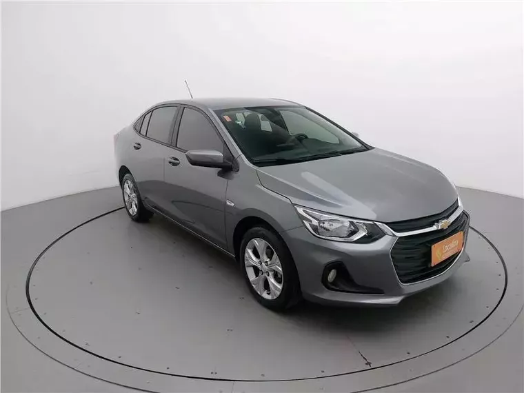 Chevrolet Onix Cinza 17