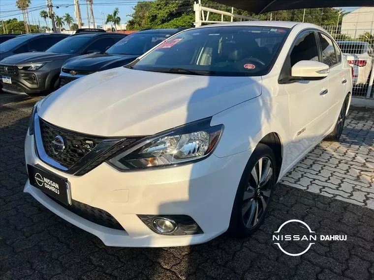 Nissan Sentra Branco 7