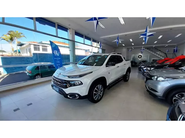 Fiat Toro Branco 5