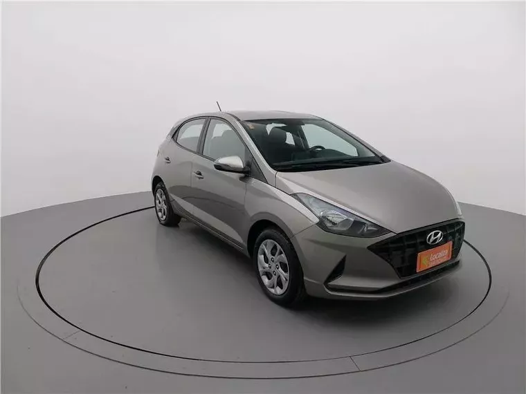 Hyundai HB20 Prata 15