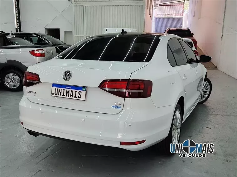 Volkswagen Jetta Branco 2