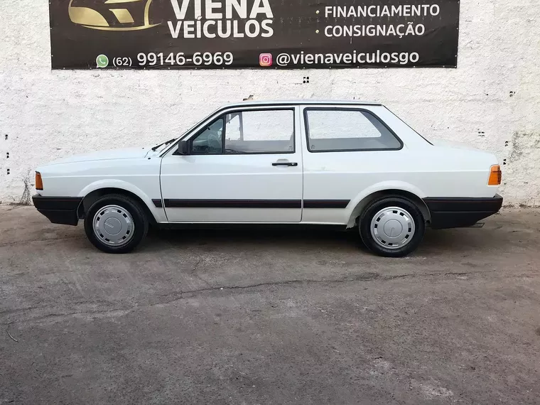 Volkswagen Voyage Branco 3