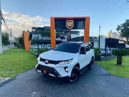 Toyota Hilux SW4