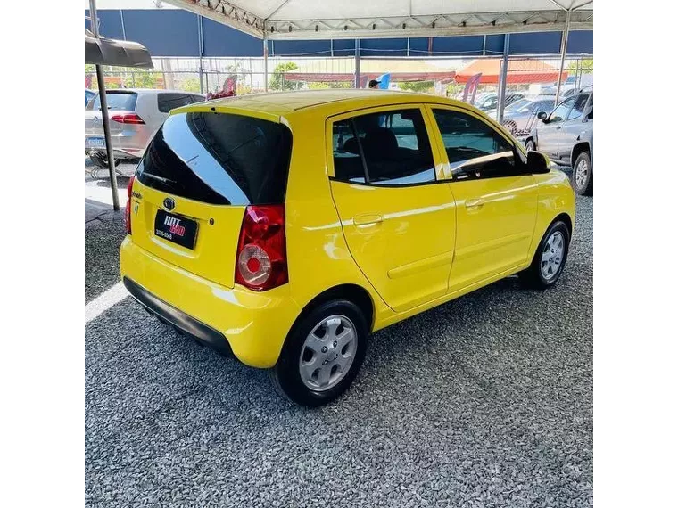 KIA Picanto Amarelo 2