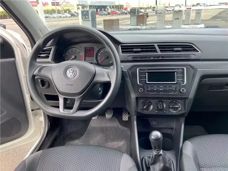 Volkswagen Gol Branco 2