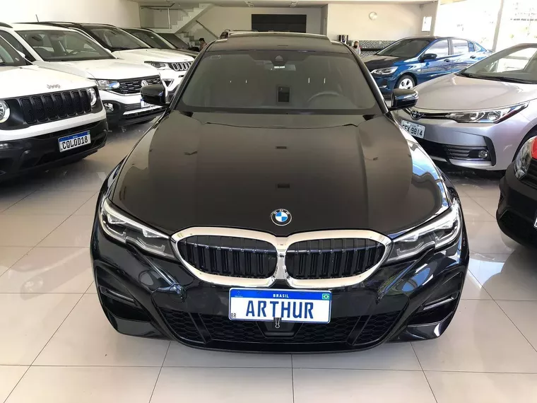 BMW 320i Preto 8