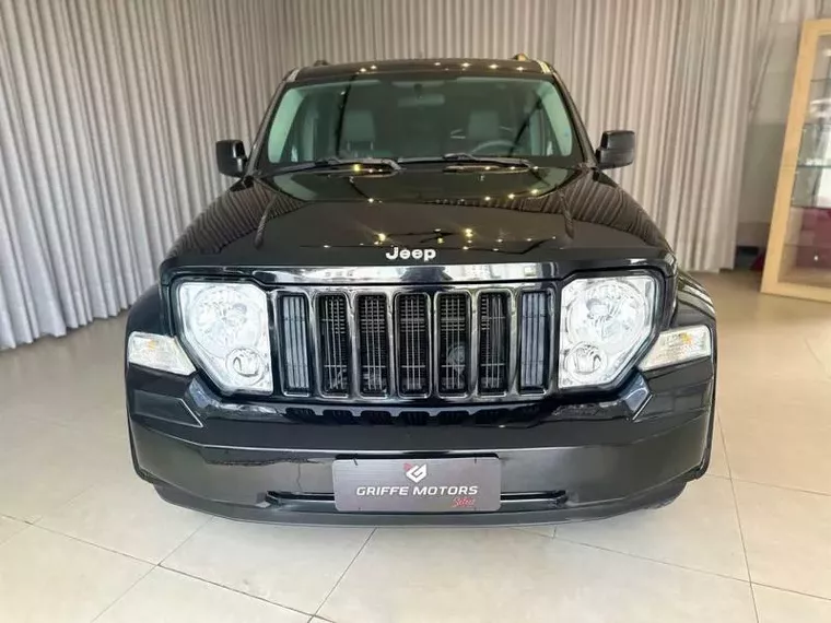 Jeep Cherokee Preto 8