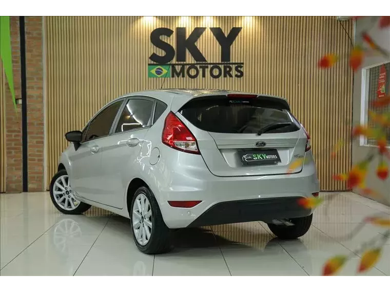 Ford Fiesta Prata 2