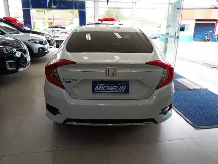 Honda Civic Branco 4