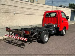 Hyundai HR